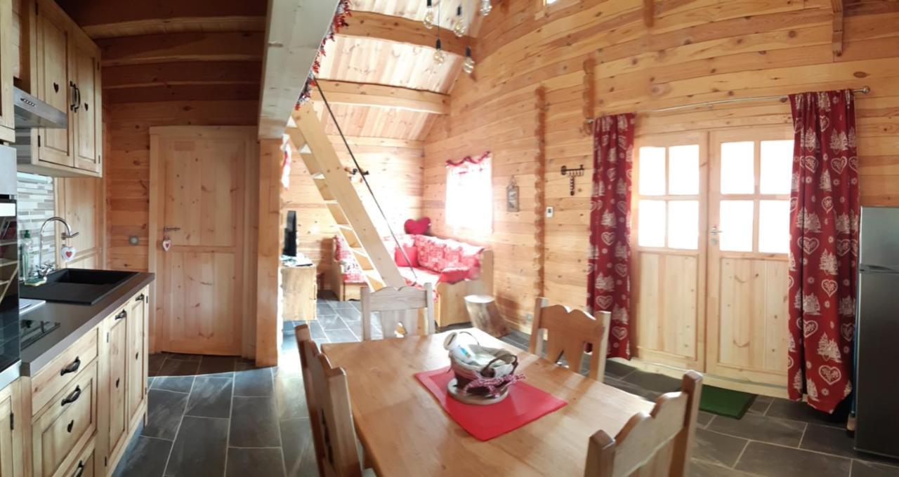 Chalet L' Adret Bluffy Exterior photo